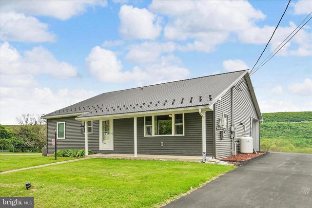 334 E MARKET ST, Lykens, PA 17048
