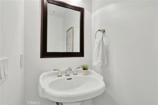 23282 La Mar, Mission Viejo, CA 92691