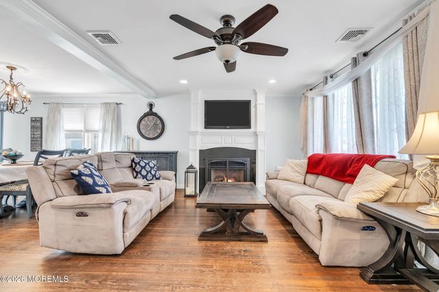 52 7th Street, North Arlington, NJ 07031