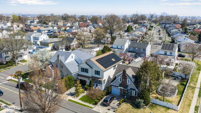 52 7th Street, North Arlington, NJ 07031