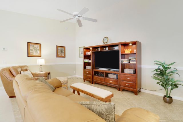 8558 SE Retreat Drive, Hobe Sound, FL 33455