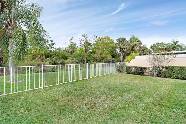 8558 SE Retreat Drive, Hobe Sound, FL 33455