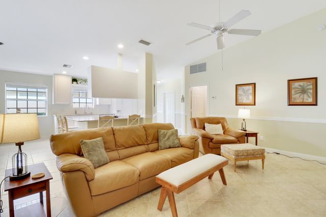 8558 SE Retreat Drive, Hobe Sound, FL 33455