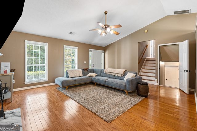65 Lauren Overlook, Newnan, GA 30263