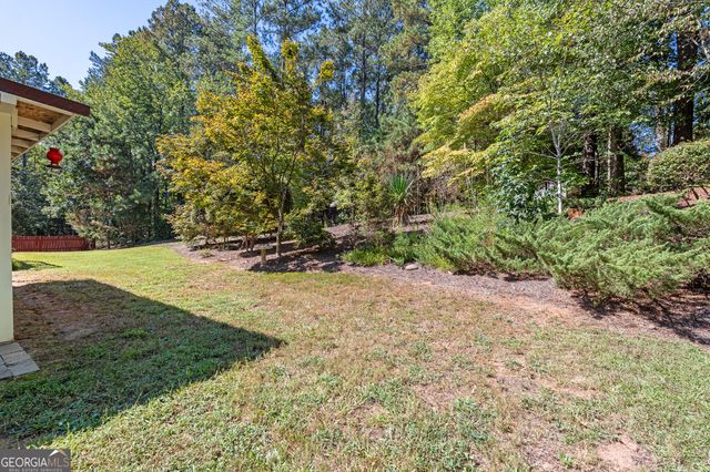 65 Lauren Overlook, Newnan, GA 30263