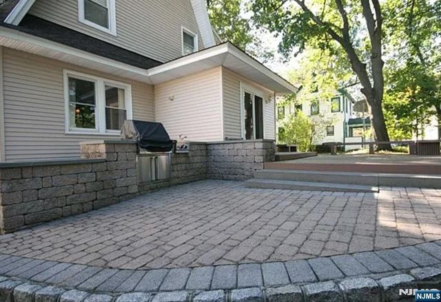 55 Tenafly Road, Tenafly, NJ 07670