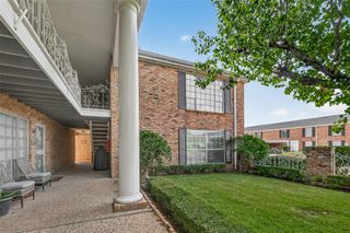 2201 Fountain View Drive 3, Houston, TX 77057