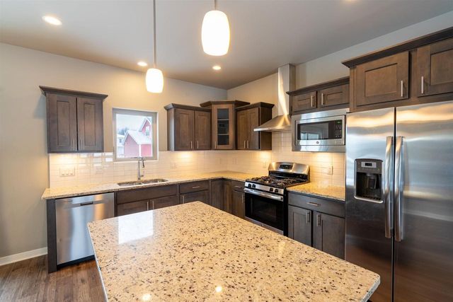 9913 Autumn Breeze Road, Middleton, WI 53562