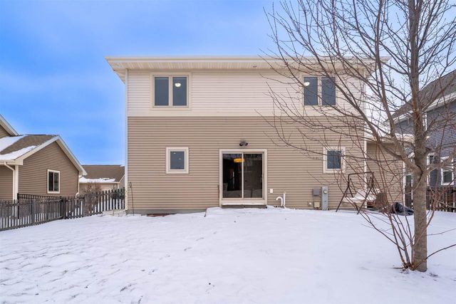 9913 Autumn Breeze Road, Middleton, WI 53562