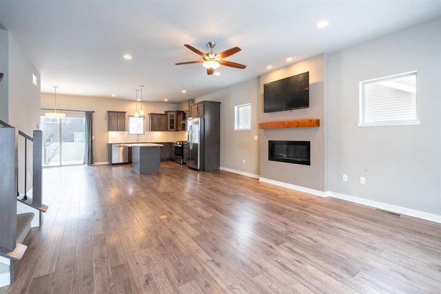 9913 Autumn Breeze Road, Middleton, WI 53562