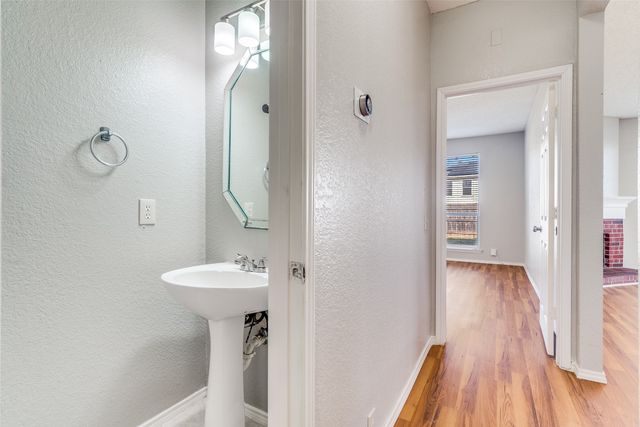 8312 Orleans Lane, Fort Worth, TX 76123