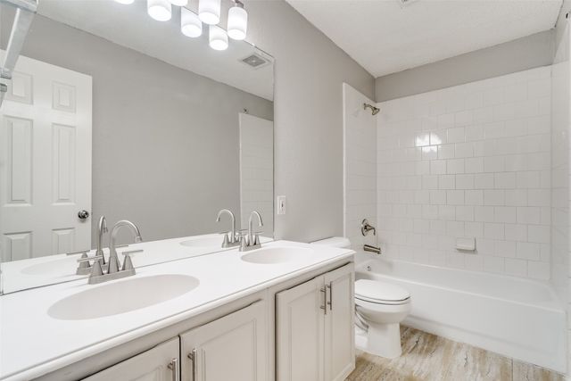 8312 Orleans Lane, Fort Worth, TX 76123