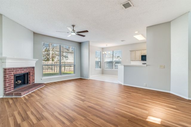 8312 Orleans Lane, Fort Worth, TX 76123