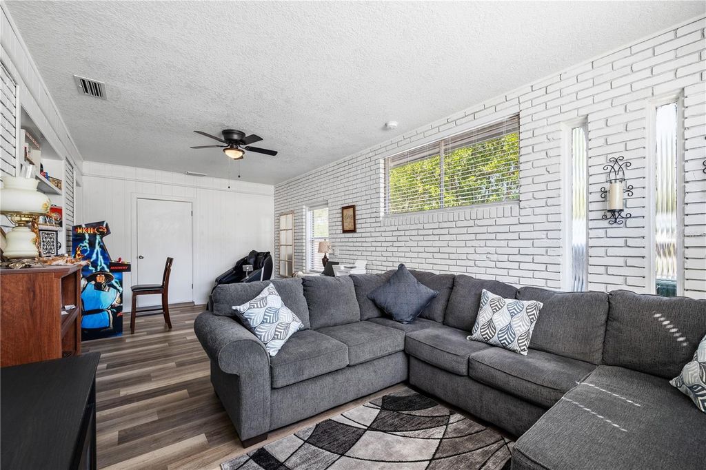 Image 6 of property listing at 1516 PROSPECT STREET, Palatka, FL 32177