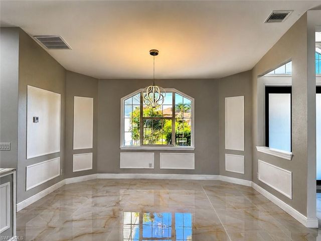 1118 SE 16th TER, Cape Coral, FL 33990