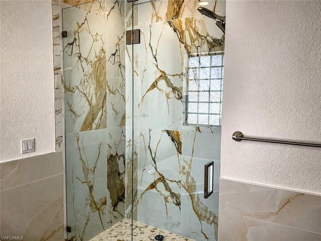 1118 SE 16th TER, Cape Coral, FL 33990