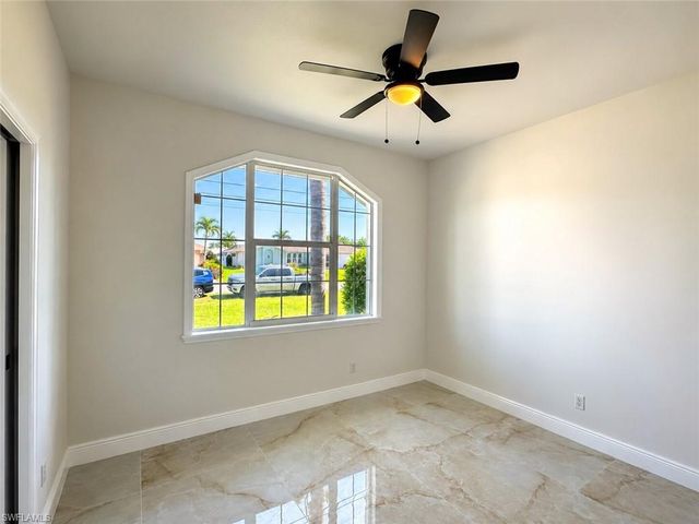 1118 SE 16th TER, Cape Coral, FL 33990