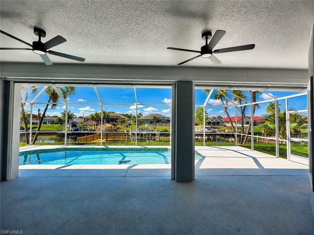 1118 SE 16th TER, Cape Coral, FL 33990