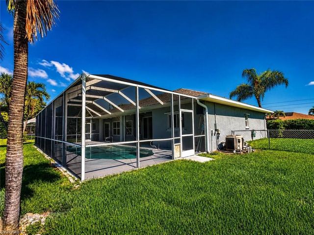 1118 SE 16th TER, Cape Coral, FL 33990