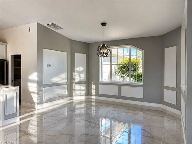 1118 SE 16th TER, Cape Coral, FL 33990