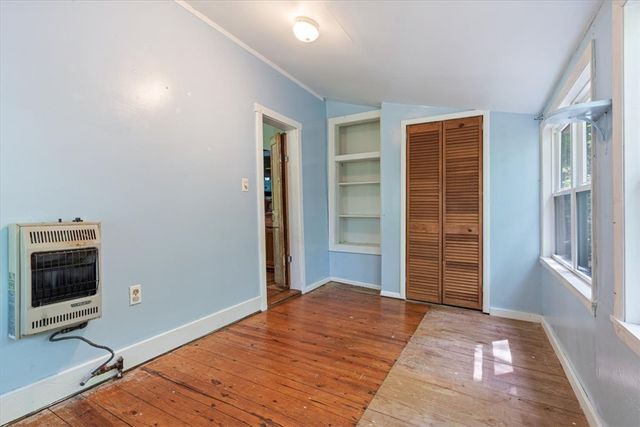 17 Berryville Avenue, Eureka Springs, AR 72632