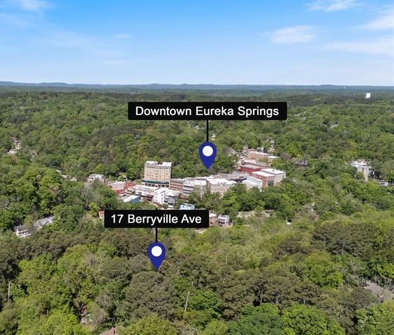 17 Berryville Avenue, Eureka Springs, AR 72632