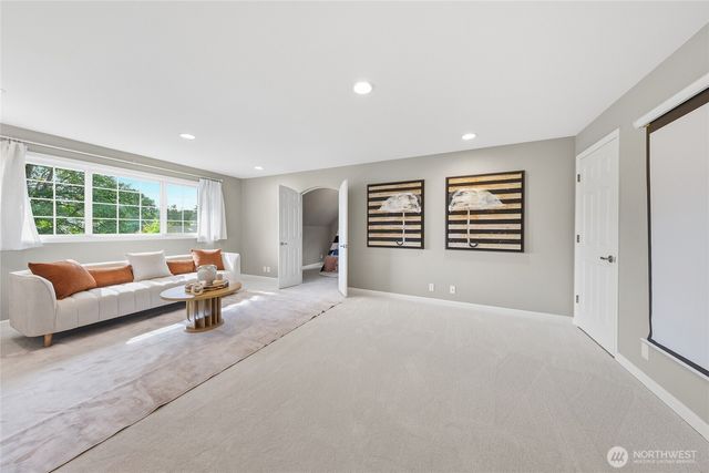 1032 84th Avenue NE, Medina, WA 98039