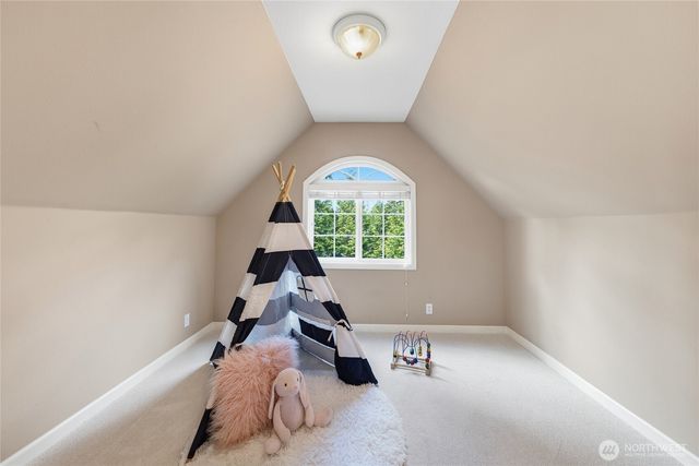 1032 84th Avenue NE, Medina, WA 98039