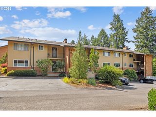 1400 Se LAVA Dr 6, Milwaukie, OR 97222