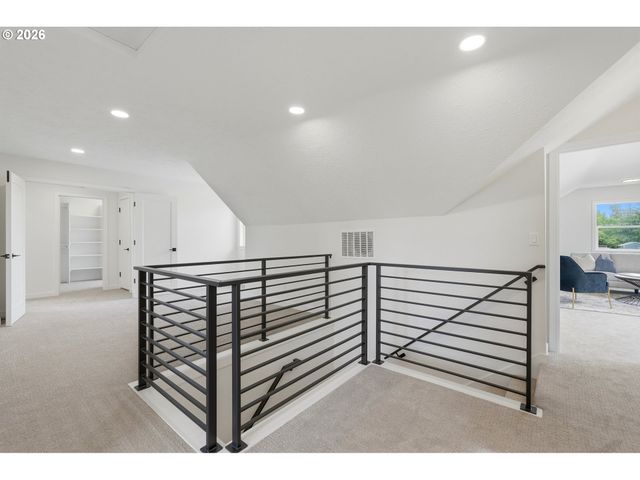 20220 Sw NANCY Ln, Beaverton, OR 97007