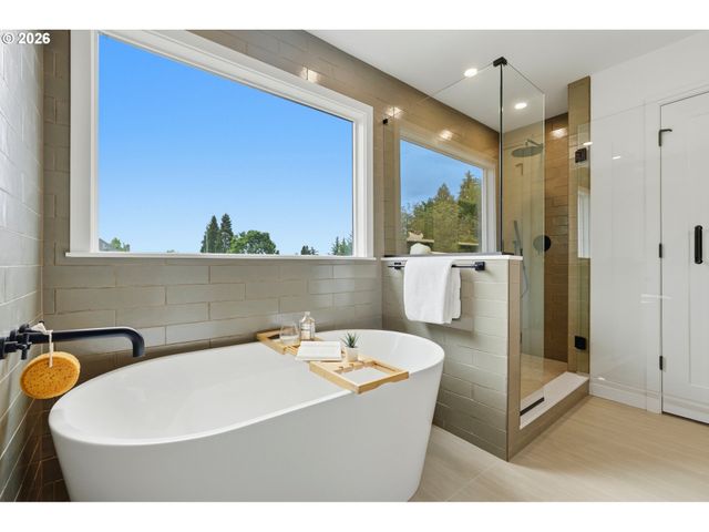 20220 Sw NANCY Ln, Beaverton, OR 97007