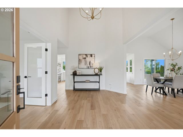 20220 Sw NANCY Ln, Beaverton, OR 97007