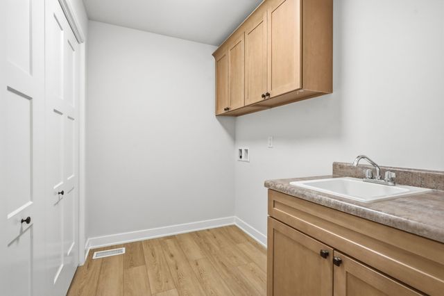 9262 W 106th Place, St. John, IN 46373