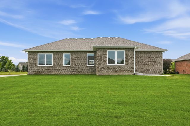 9262 W 106th Place, St. John, IN 46373