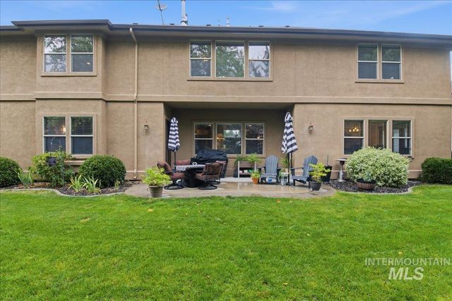 877 W Headwaters Dr., Eagle, ID 83616