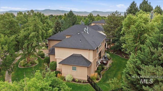 877 W Headwaters Dr., Eagle, ID 83616