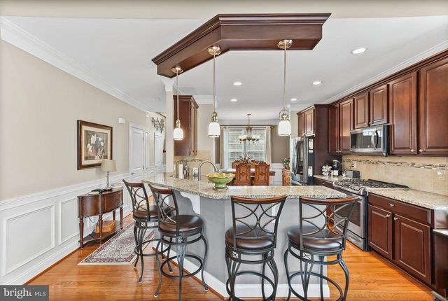 61 VIRGINIA DR, Atco, NJ 08004