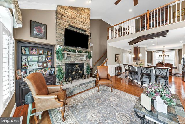 61 VIRGINIA DR, Atco, NJ 08004