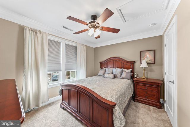 61 VIRGINIA DR, Atco, NJ 08004