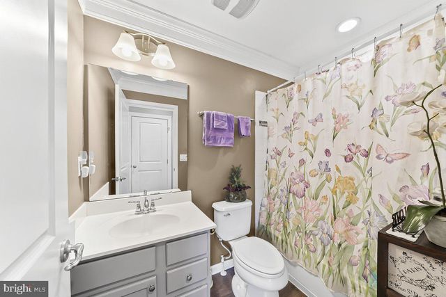 61 VIRGINIA DR, Atco, NJ 08004