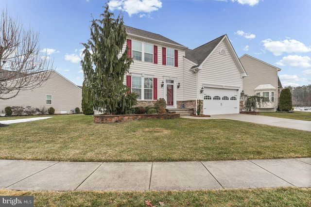 61 VIRGINIA DR, Atco, NJ 08004