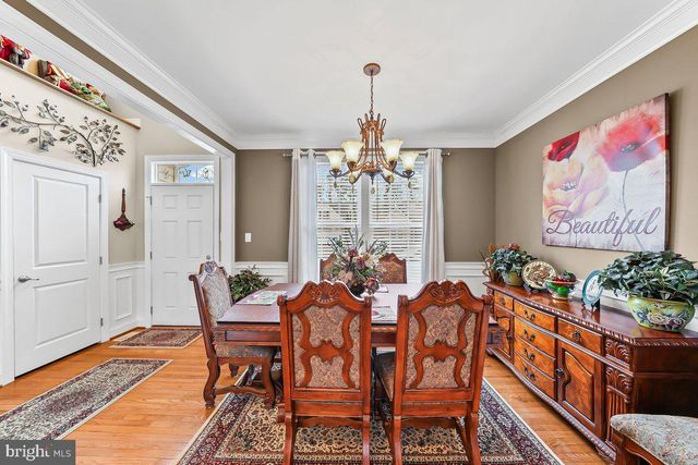 61 VIRGINIA DR, Atco, NJ 08004