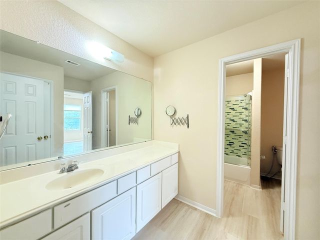 10515 Ince Lane, Houston, TX 77040