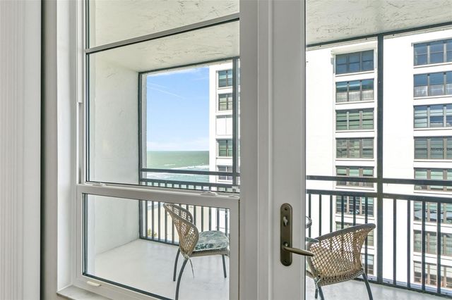 631 ALHAMBRA ROAD 801, Venice, FL 34285