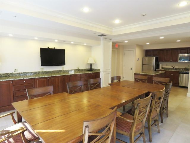 631 ALHAMBRA ROAD 801, Venice, FL 34285