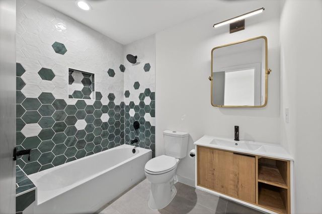 250 Oak Hill Drive, Trophy Club, TX 76262