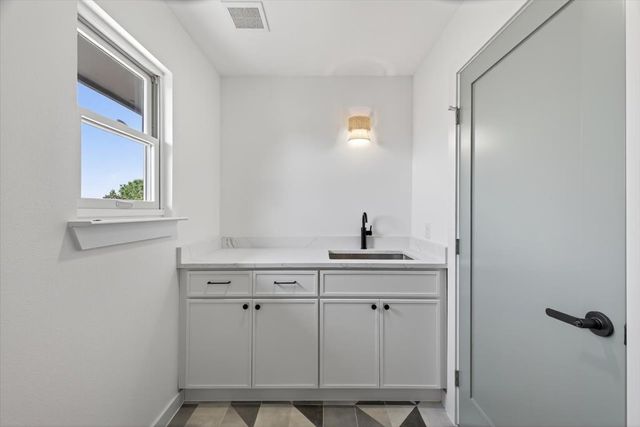 250 Oak Hill Drive, Trophy Club, TX 76262