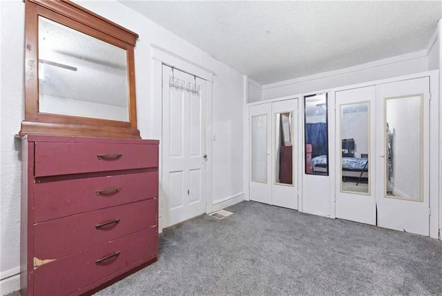 3249 Victor Street, Kansas City, MO 64128