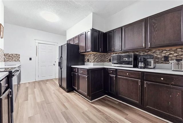 3249 Victor Street, Kansas City, MO 64128