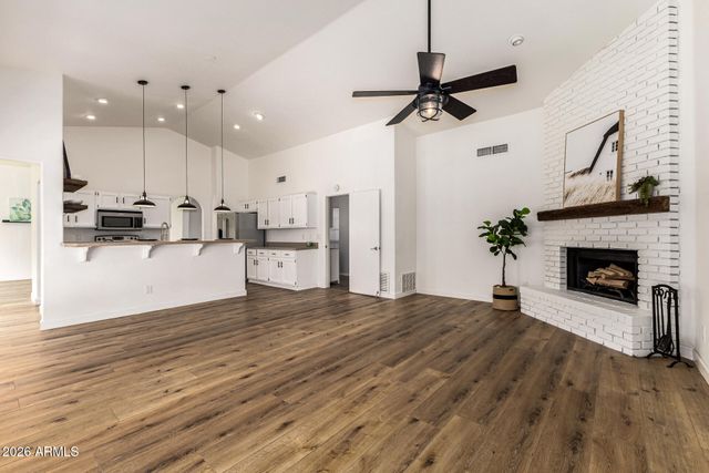 4101 E MORROW Drive, Phoenix, AZ 85050